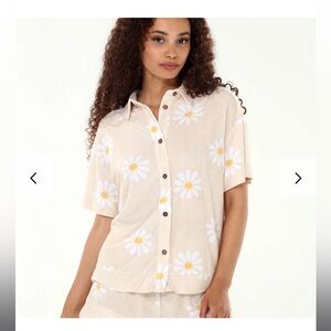 Honeydew Daisy Top
